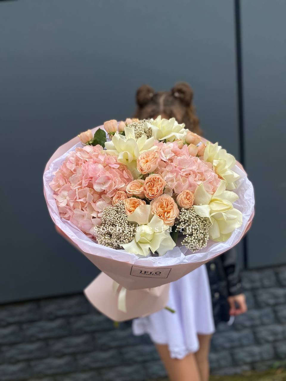  Букет  "Сеньёра" в Хосте и Кудепсте