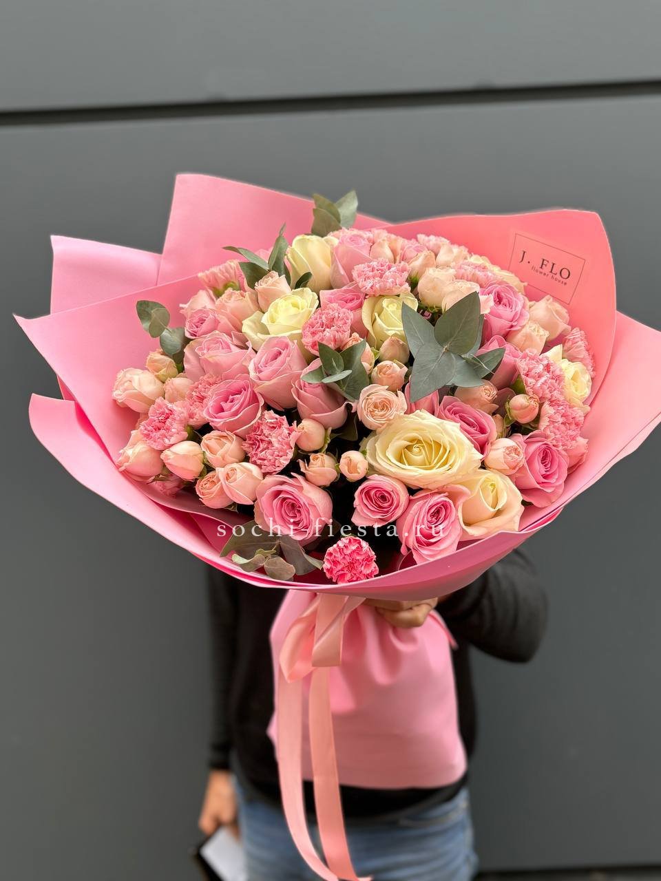 Нежный гигант в Хосте и Кудепсте