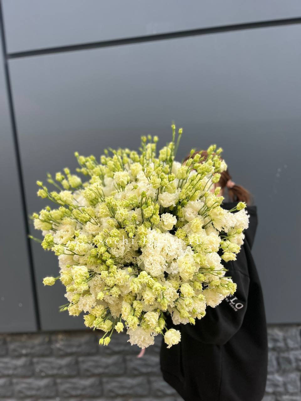 51 белая эустома в Хосте и Кудепсте