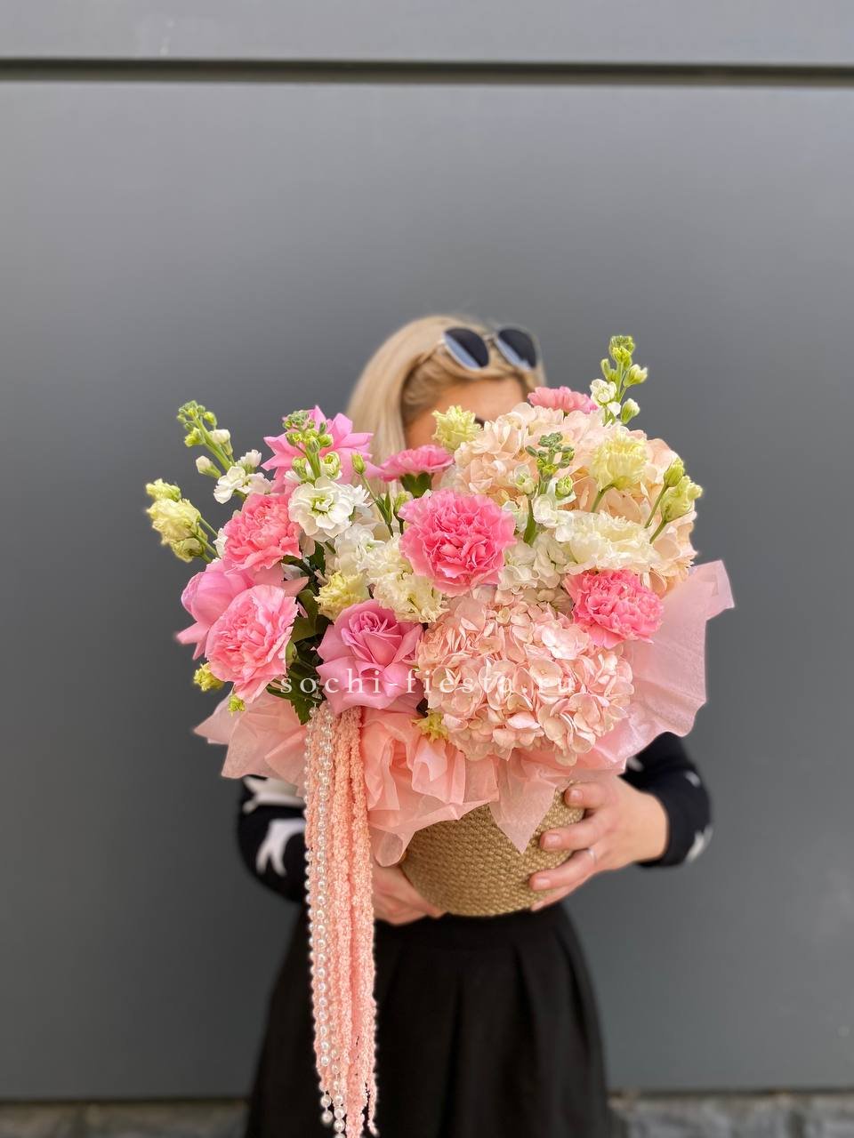 Композиция "Роскошь" в Хосте и Кудепсте