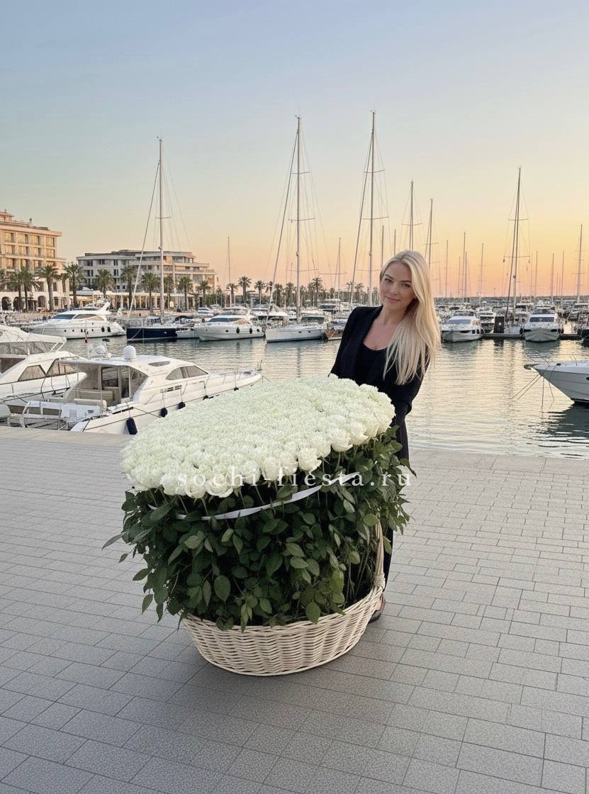 301 высокая роза в корзине с доставкой в Хосте и Кудепсте