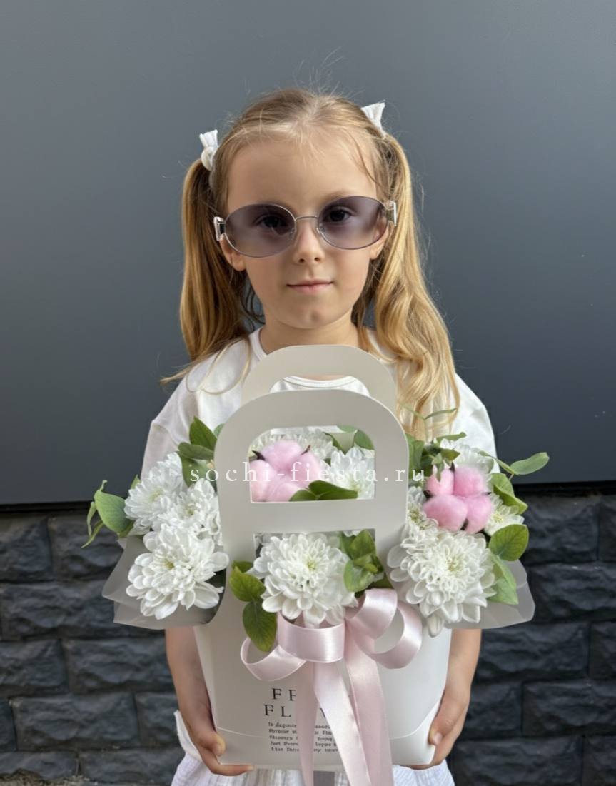 Сумочка "Теплый привет" с доставкой в Хосте и Кудепсте