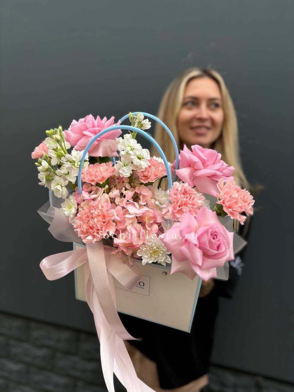 Сумочка "Бал цветов" в Хосте и Кудепсте