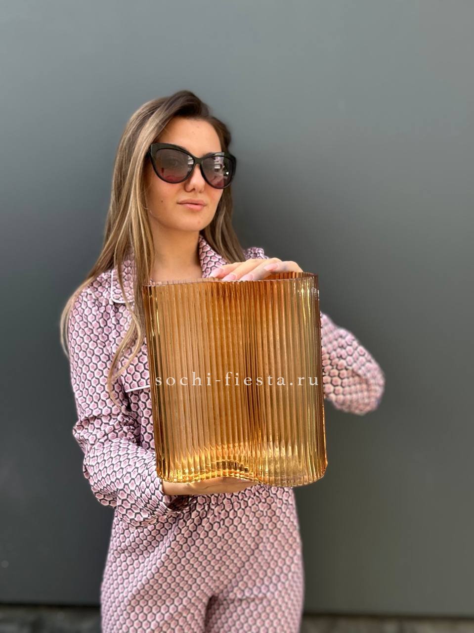 Стеклянная ваза №7 в Хосте и Кудепсте