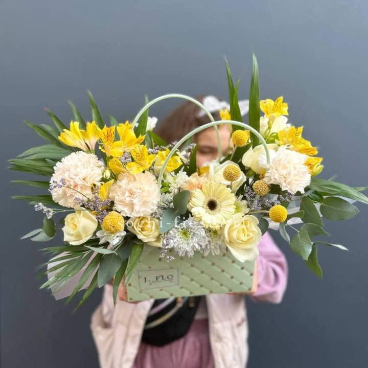 Сумочка с розами "Epia" в Хосте и Кудепсте