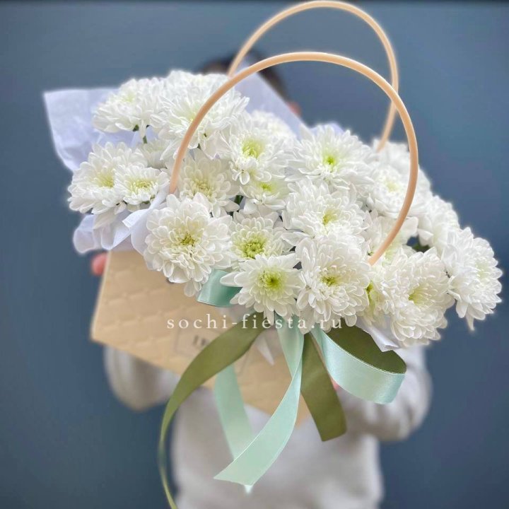 Сумочка с хризантемами в Хосте и Кудепсте