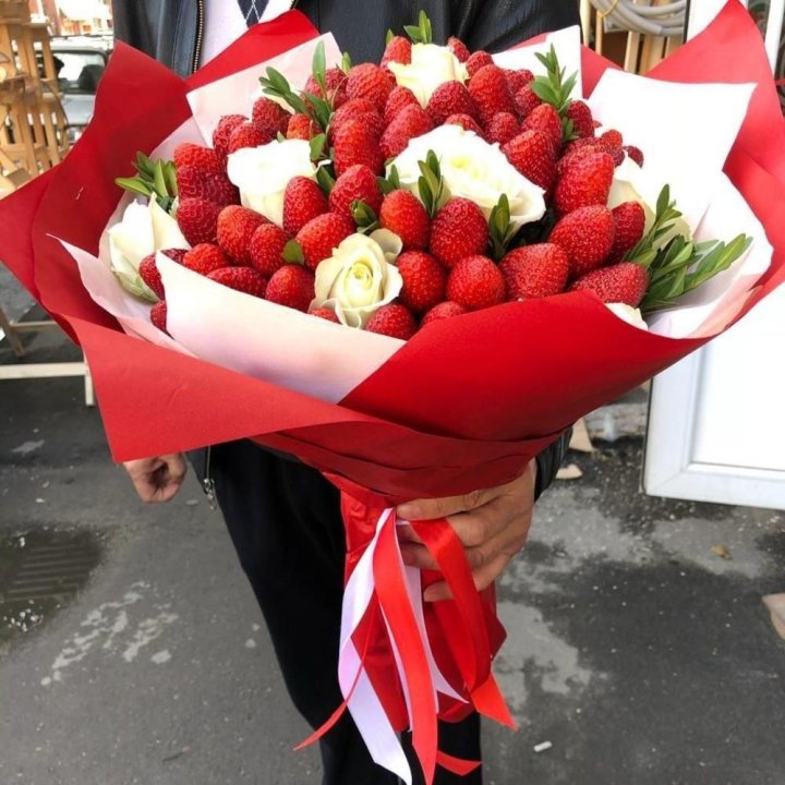 Клубника со сливками №1 в Хосте и Кудепсте