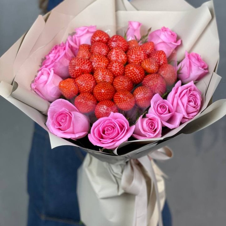Клубника & розы в Хосте и Кудепсте