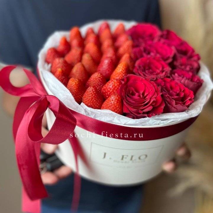 Клубничный бокс №1 в Хосте и Кудепсте