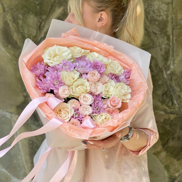 Авторский букет "Lucrecia" в Хосте и Кудепсте