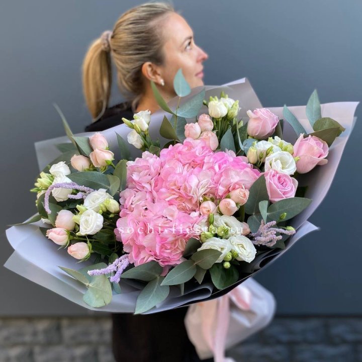 Дизайнерский букет Crystal в Хосте и Кудепсте