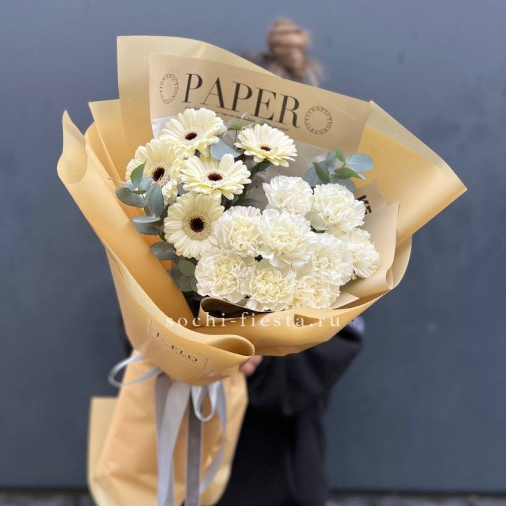  Букет с диантусами и герберами в Хосте и Кудепсте