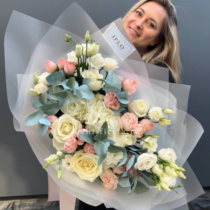 Букет "Винсент" в Хосте и Кудепсте