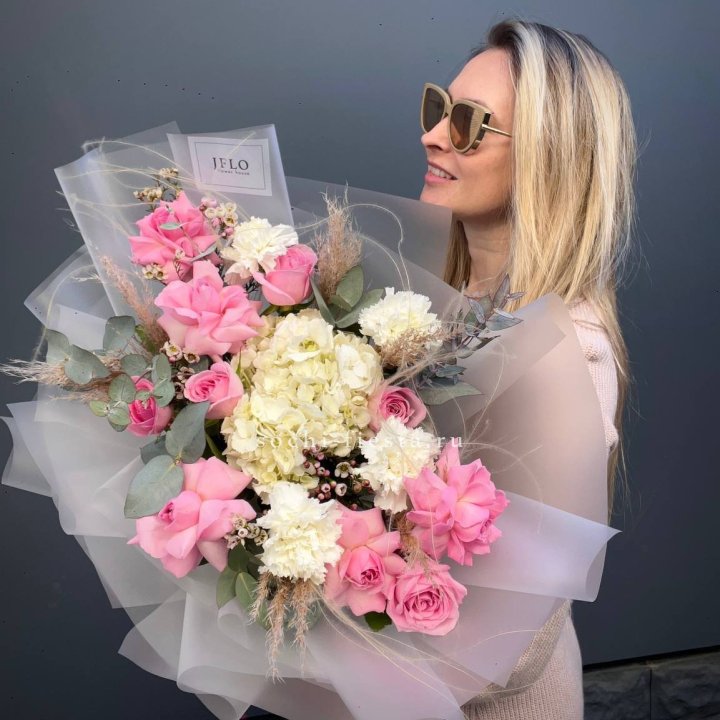 Авторский букет "Гармония" в Хосте и Кудепсте