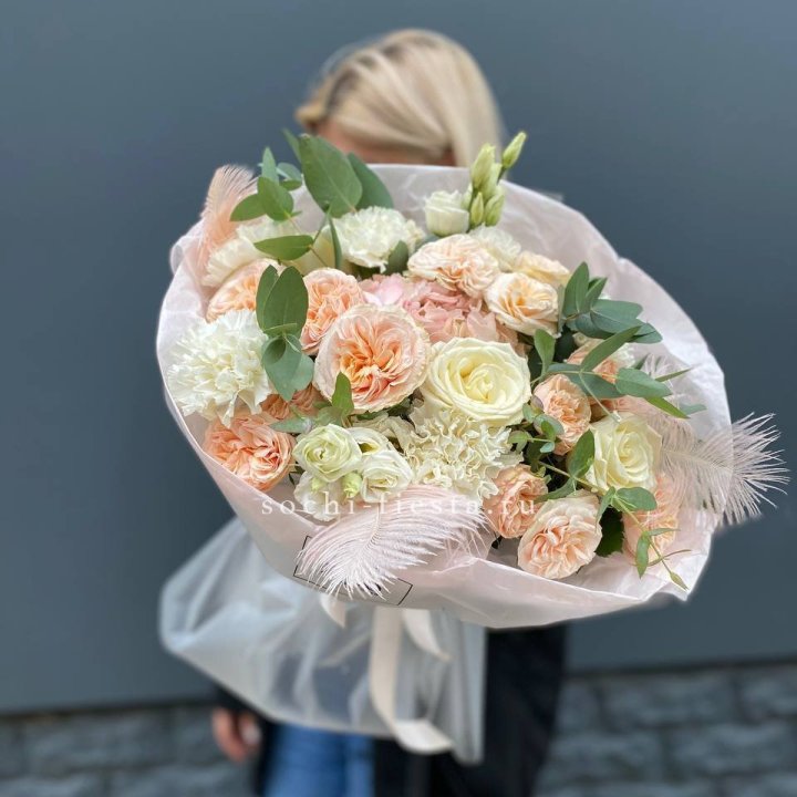  Букет  "Пур-пур" в Хосте и Кудепсте