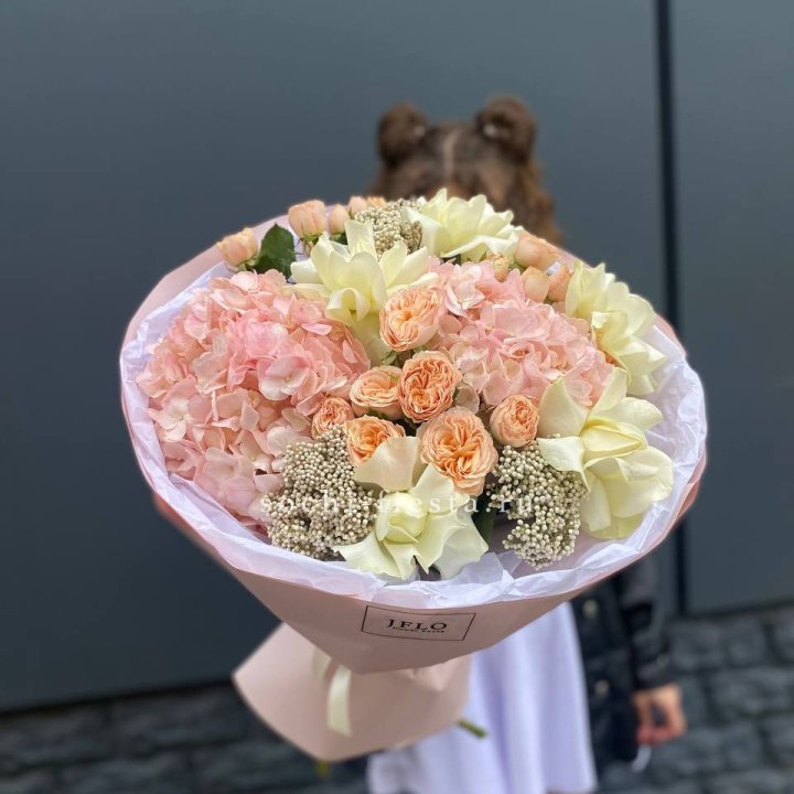  Букет  "Сеньёра" в Хосте и Кудепсте