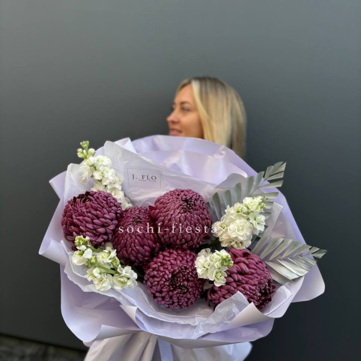 Дуо бигуди и маттиолы  в Хосте и Кудепсте