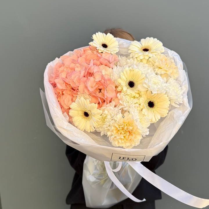 Букет "Томное молчание" в Хосте и Кудепсте