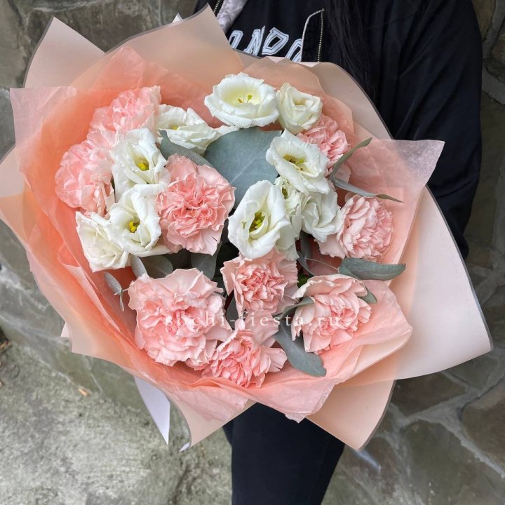 Букет диантусов Peachy в Хосте и Кудепсте