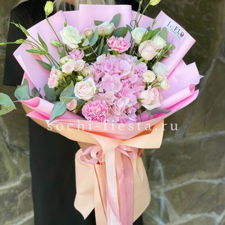 Букет Creams в Хосте и Кудепсте