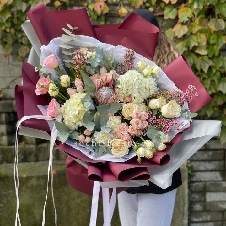 Авторский букет с протеей №1 в Хосте и Кудепсте