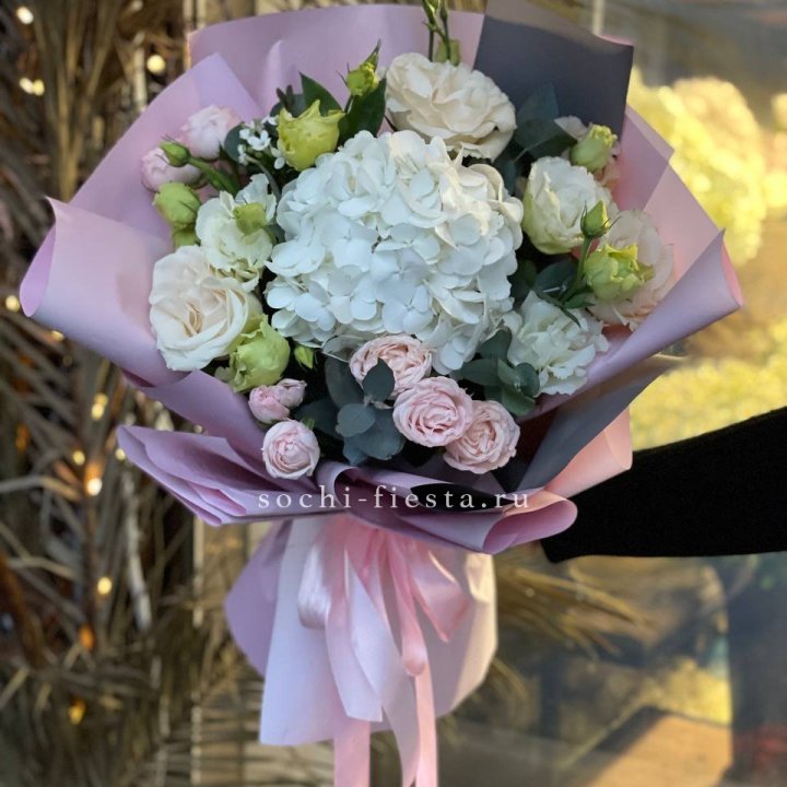 Букет с гортензией №3 в Хосте и Кудепсте