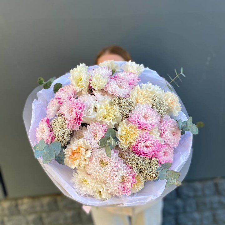 Букет из стойких цветов 3 в Хосте и Кудепсте