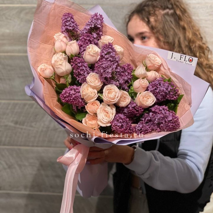 Букет "Лиловая весна" в Хосте и Кудепсте