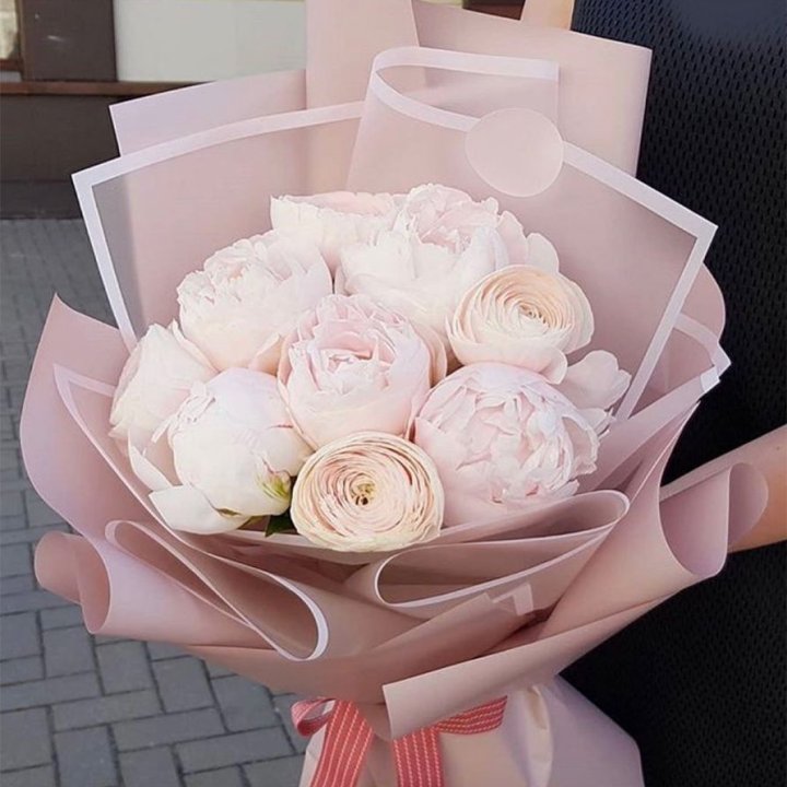 Пионы и ранункулюсы в Хосте и Кудепсте