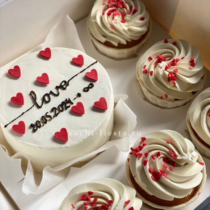 Капкейки и бенто-торт "Любимые" в Хосте и Кудепсте