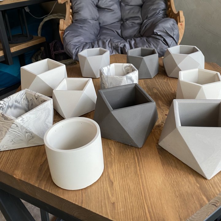 Дизайнерское кашпо в Хосте и Кудепсте