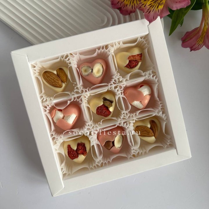 Набор конфет из бельгийского шоколада Сердца в Хосте и Кудепсте