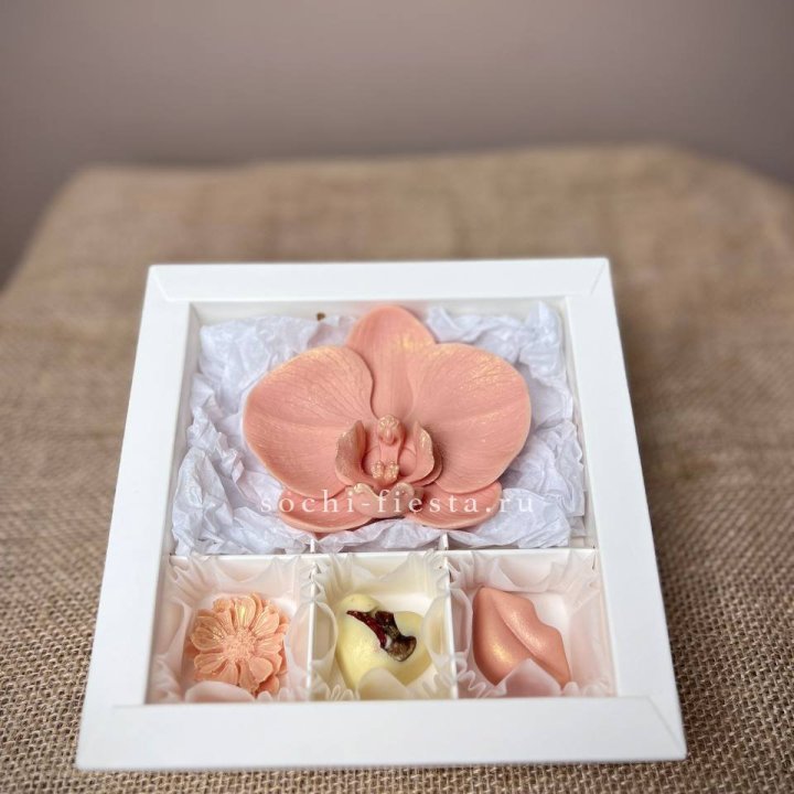 Конфеты из шоколада с Орхидеей в Хосте и Кудепсте