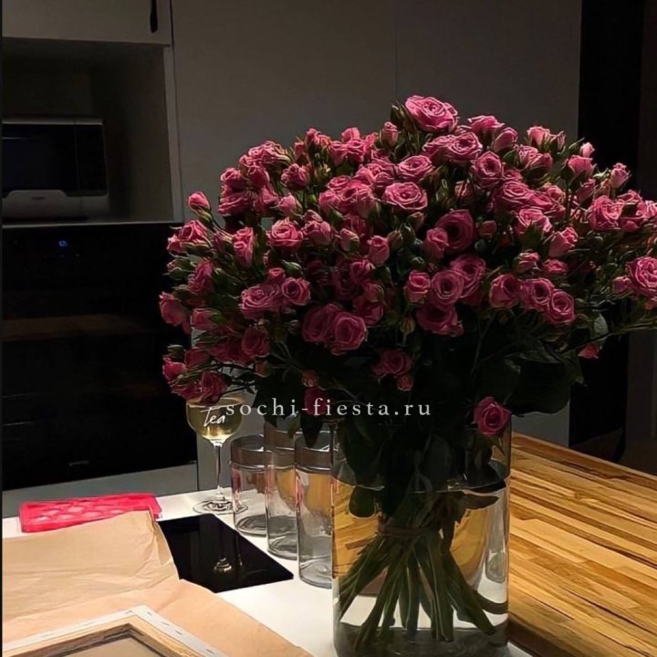 Цветочная подписка Пакет L в Хосте и Кудепсте