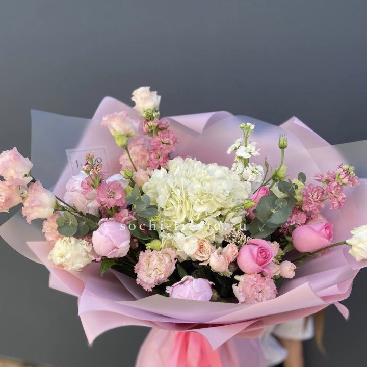 Дизайнерский букет Flamingo в Хосте и Кудепсте