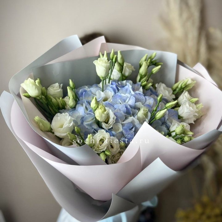Букет с гортензией "Адель" в Хосте и Кудепсте