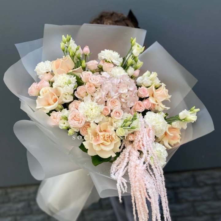  Букет "Monotone" в Хосте и Кудепсте