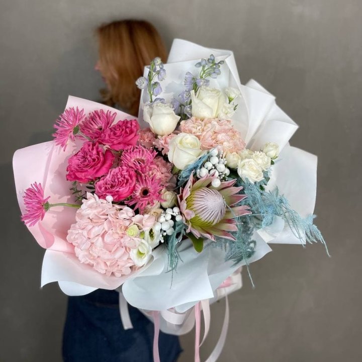 Дизайнерский букет Fantastic в Хосте и Кудепсте