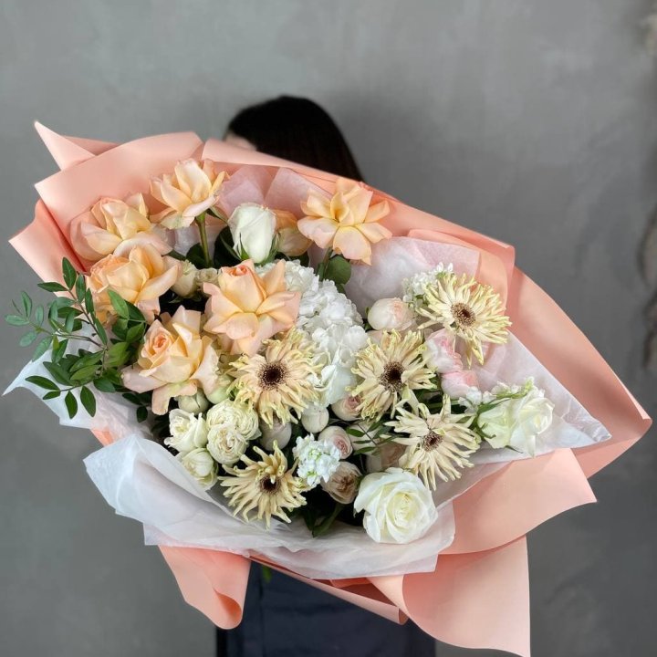 Авторский букет Peaches в Хосте и Кудепсте