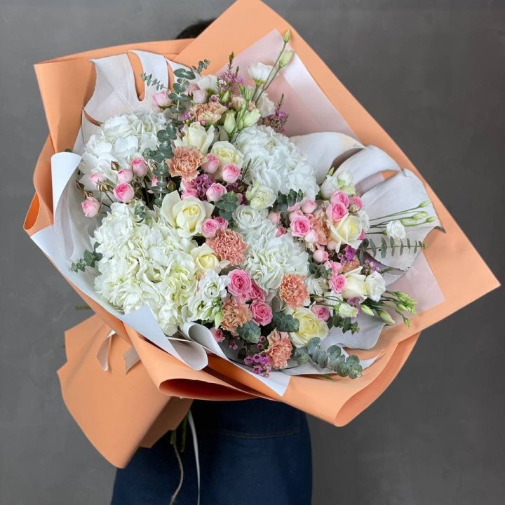 Макси-букет Creams в Хосте и Кудепсте