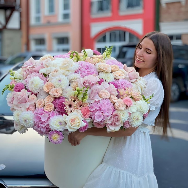 Дизайнерский цилиндр "Melissa" в Хосте и Кудепсте