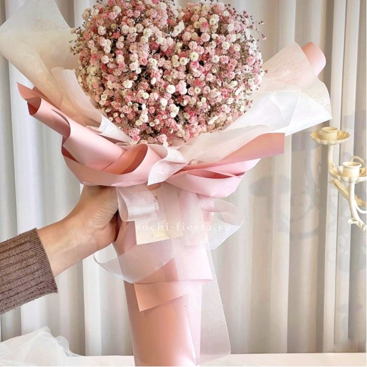 Сердце из гипсофилы S в Хосте и Кудепсте