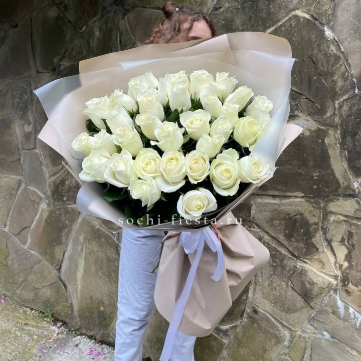 35 голландских роз в Хосте и Кудепсте