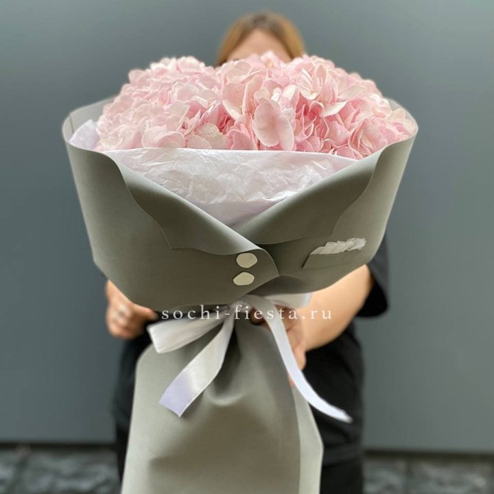  Букет  пиджачок из 5 гортензий в Хосте и Кудепсте