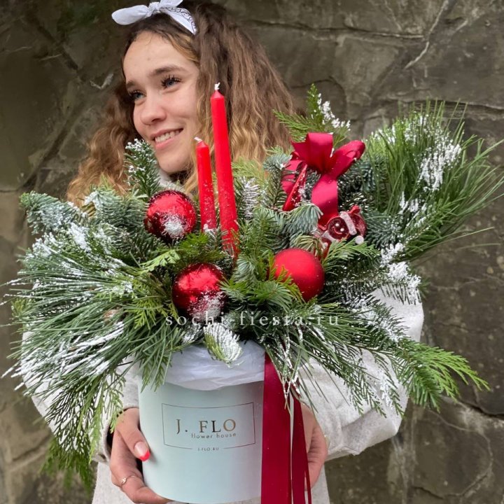 Цилиндр Red Evening в Хосте и Кудепсте