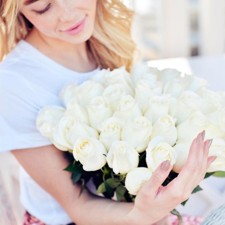 Букет высоких роз "Облака" в Хосте и Кудепсте