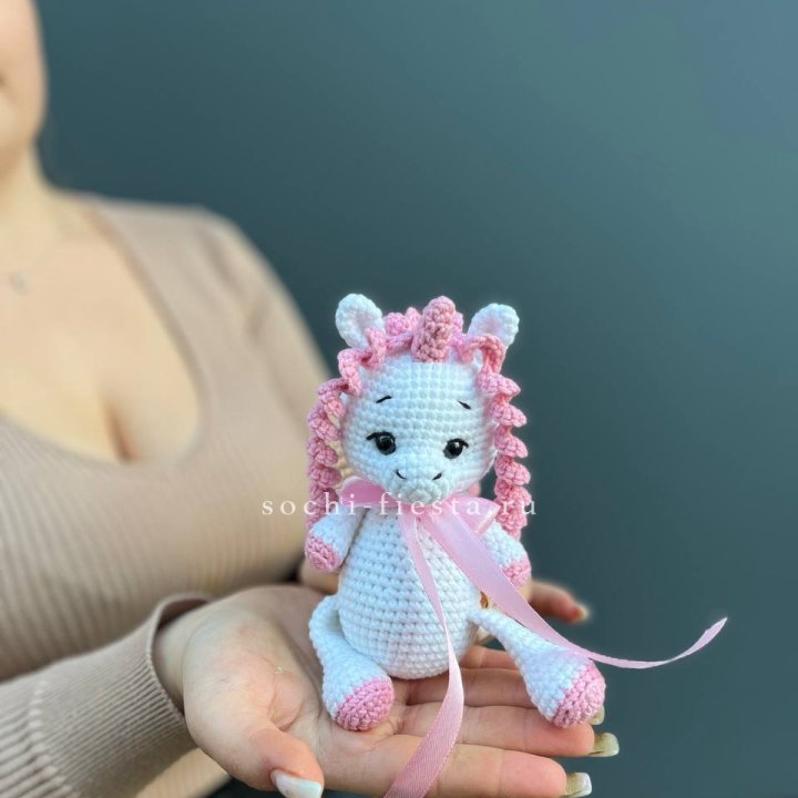 Единорог ручной работы-2 в Хосте и Кудепсте