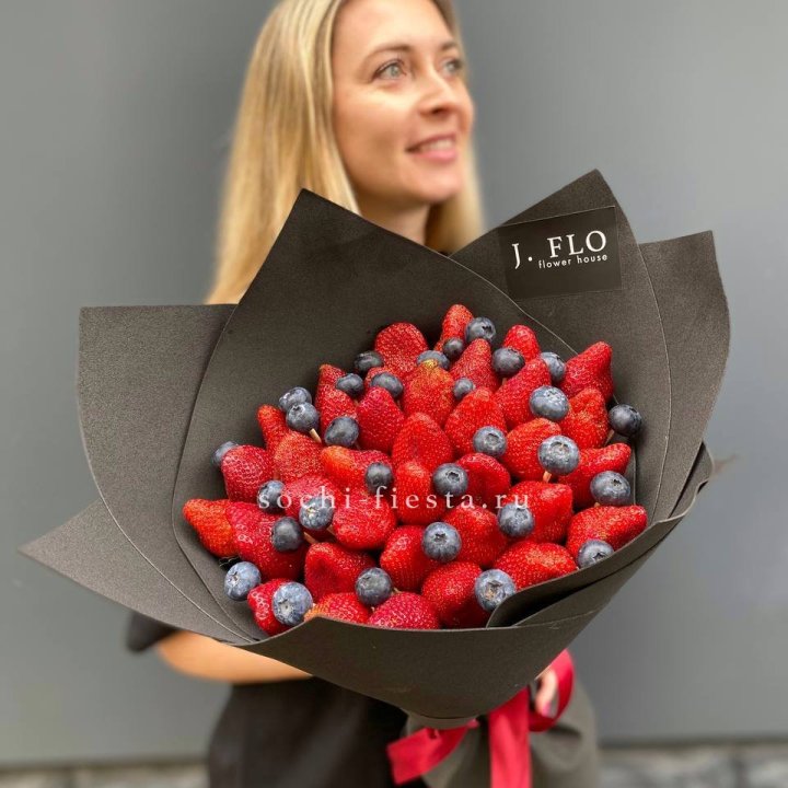 Ягодный вальс в Хосте и Кудепсте