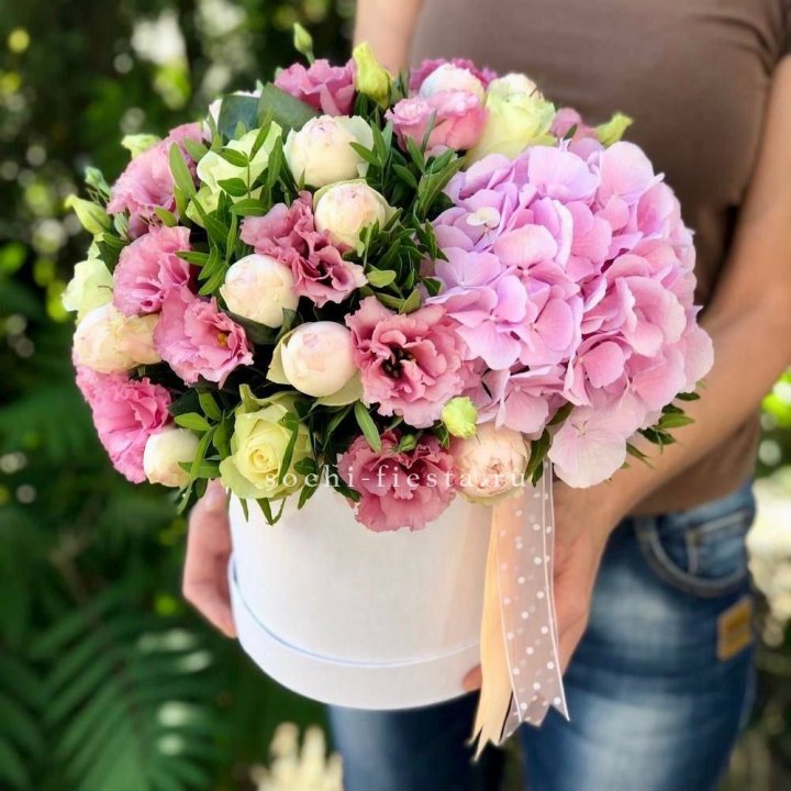 Дизайнерский цилиндр №2 в Хосте и Кудепсте