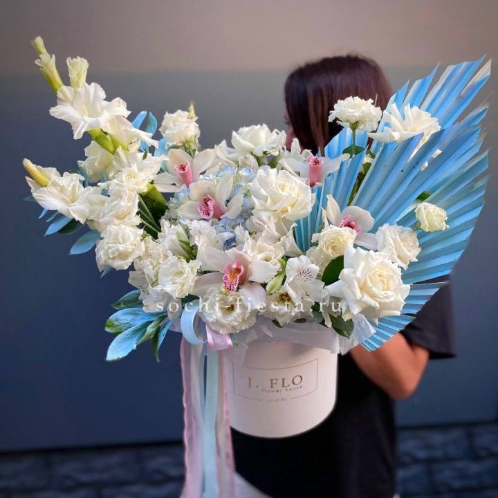 Цветочный бокс Blue Eagle в Хосте и Кудепсте